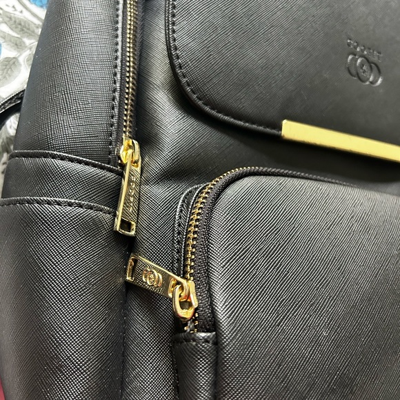 COOFIT black vinyl backpack - Picture 3 of 15